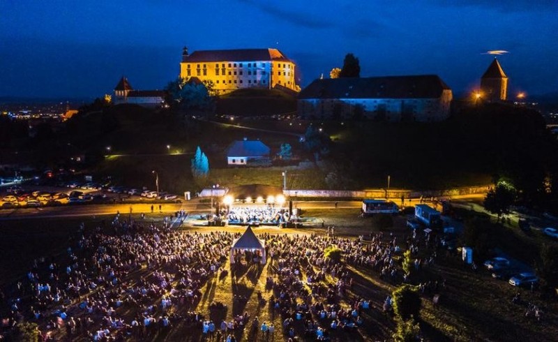 Operni večer na Panorami