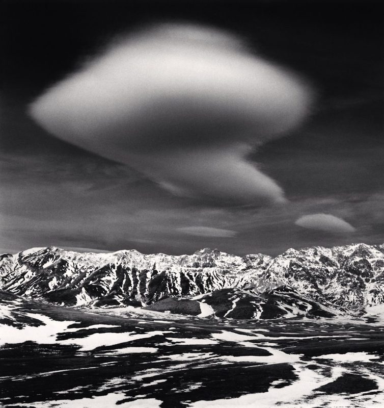 Akti in pokrajine / Michael Kenna